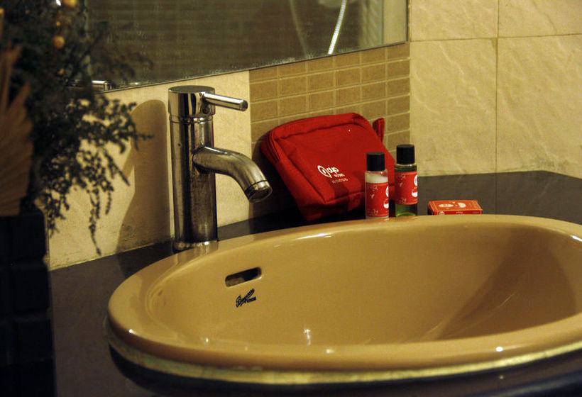 Hotel Oyo Premium Panchkula Sector 5 12