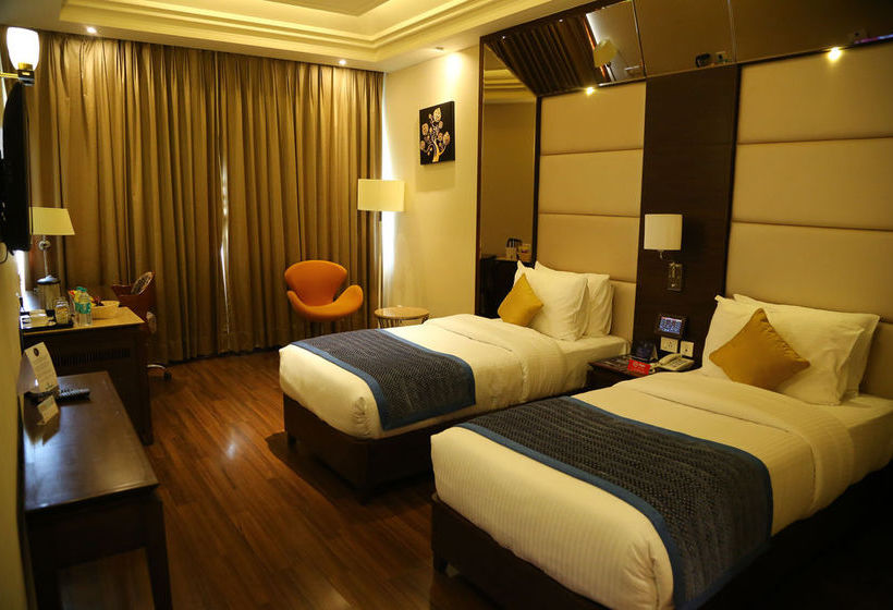 Hotel Oyo Premium Panchkula Sector 5 3