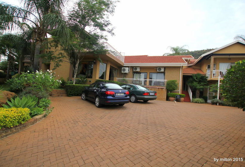 Pension Sunset Ridge Guest House 8