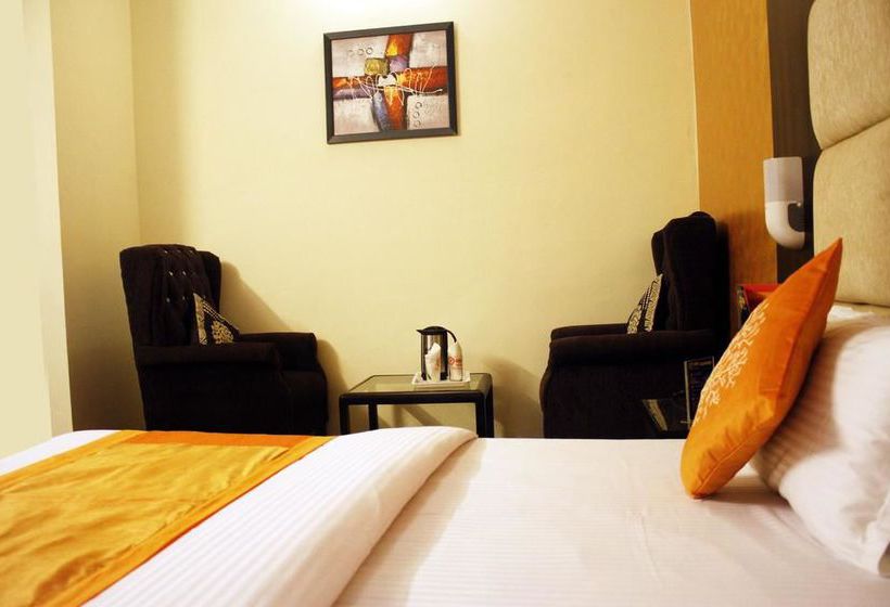 Hotel Oyo Premium Saharanpur Road 14