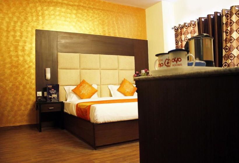 Hotel Oyo Premium Saharanpur Road 17