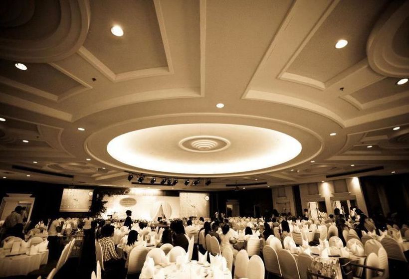 Hotel Wattana Park 14