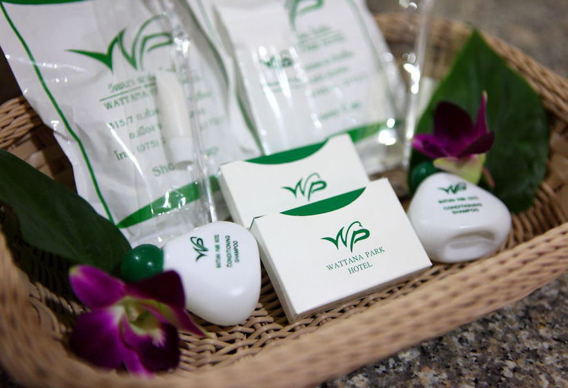 Hotel Wattana Park 18