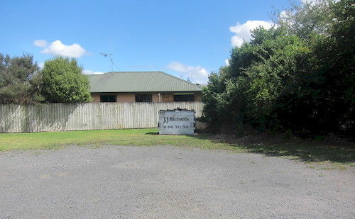 Bj's Budget Motor Inn Motel 9