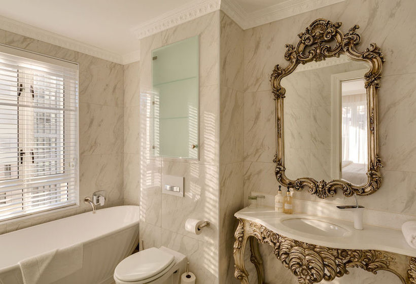 Versailles Luxury Apartments And Suites 4