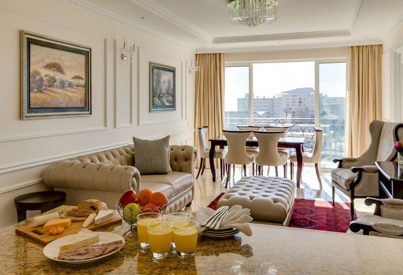 Versailles Luxury Apartments And Suites 5