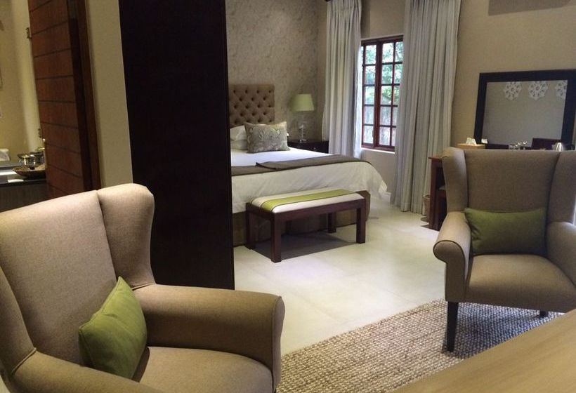 Pension Nut Grove Manor 11