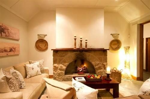 Pension Nut Grove Manor 17