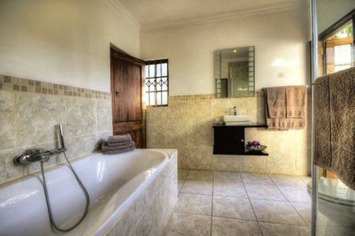 Pension Nut Grove Manor 19