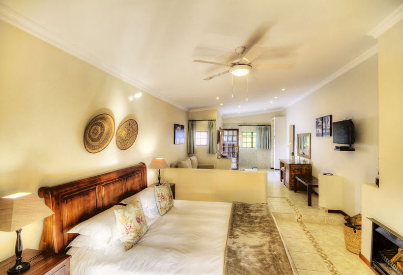 Pension Nut Grove Manor 2