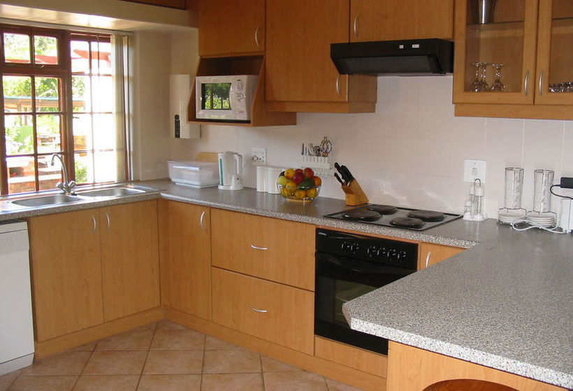 Ascot Gardens Self Catering 10