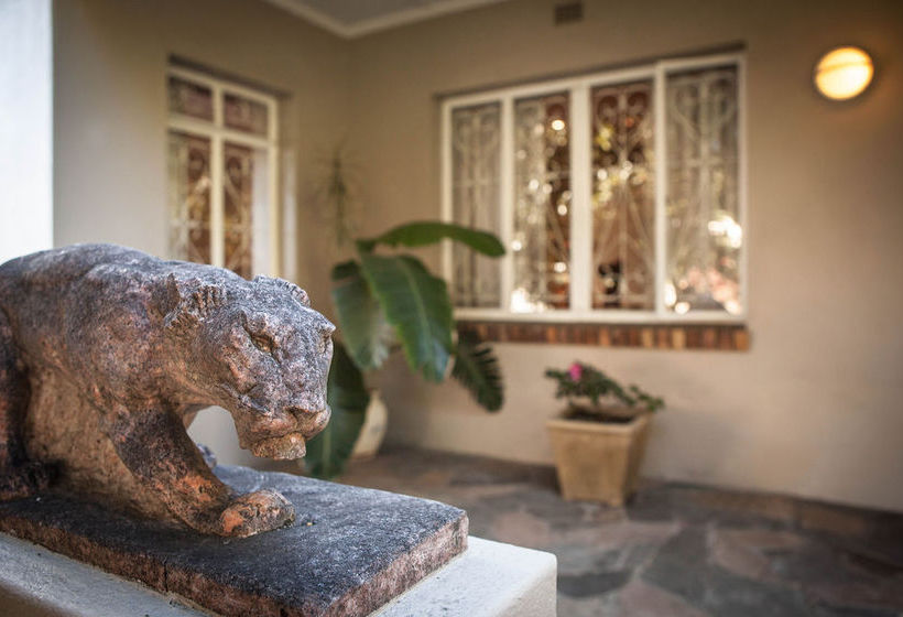 Pension The Lions Guesthouse