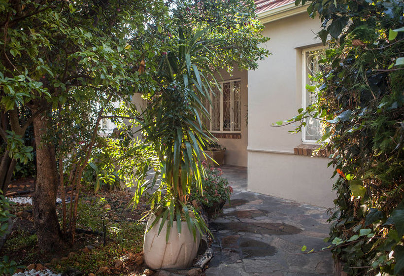 Pension The Lions Guesthouse 1