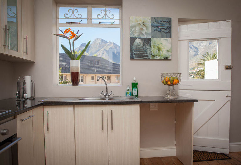 Pension The Lions Guesthouse 15