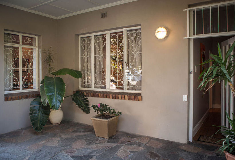 Pension The Lions Guesthouse 2