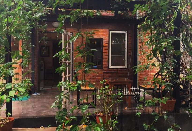 Hotel Srinual Lodge 1