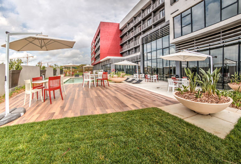 City Lodge Hotel Waterfall City 10