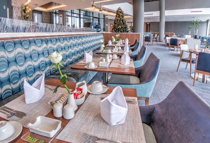 City Lodge Hotel Waterfall City 13