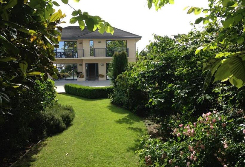 Avalon Manor Motel 13