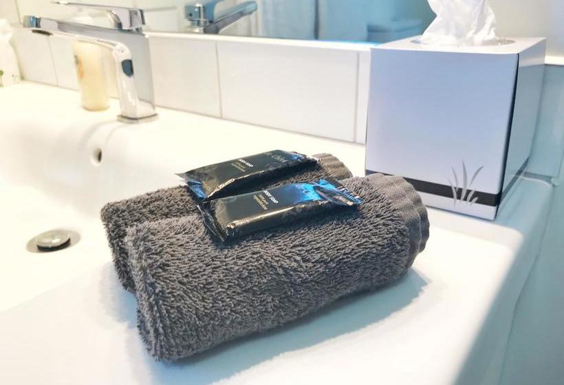 Avalon Manor Motel 3