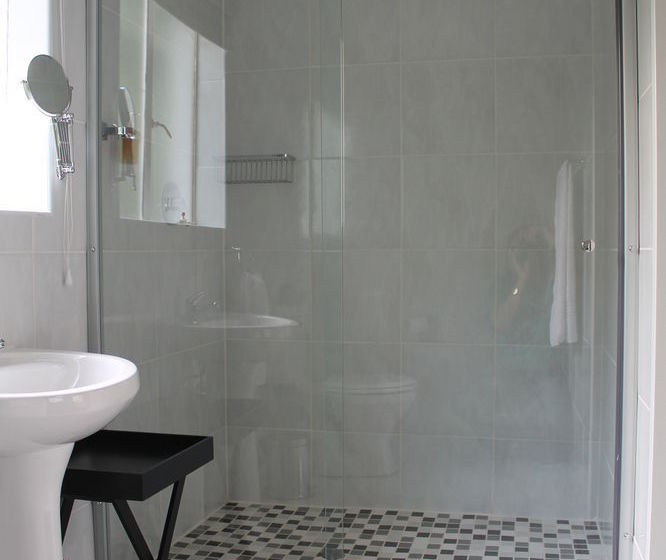 Pension Fin & Feather Guest House 16