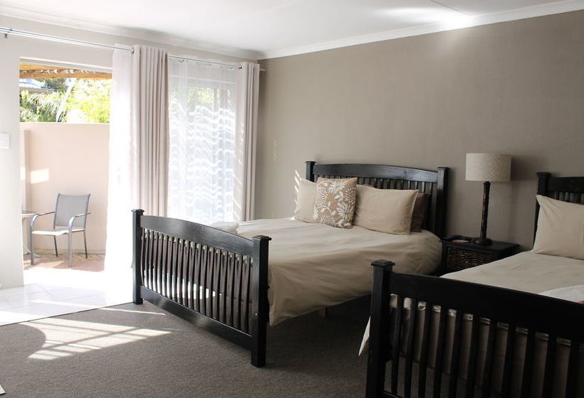 Pension Fin & Feather Guest House 8