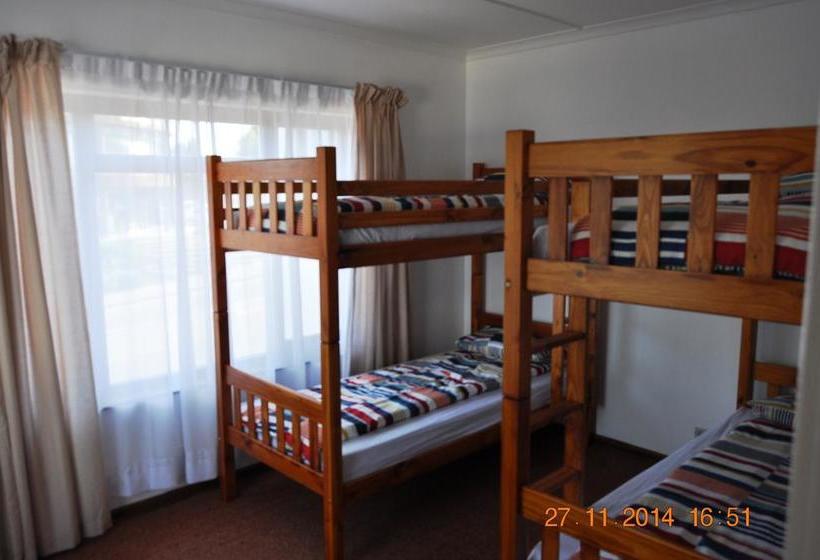 Hostel Backpacker Apartments 12