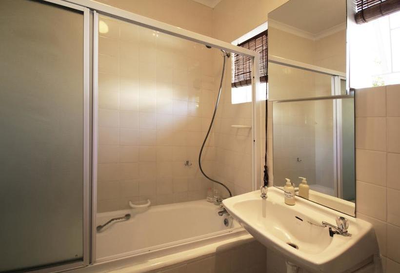 Hostel Backpacker Apartments 17