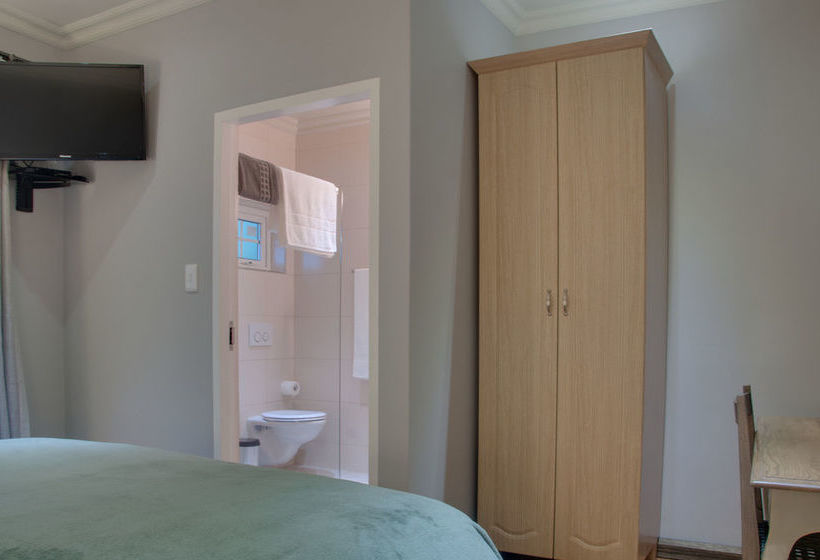 Pensión Ilanda Guest House 9