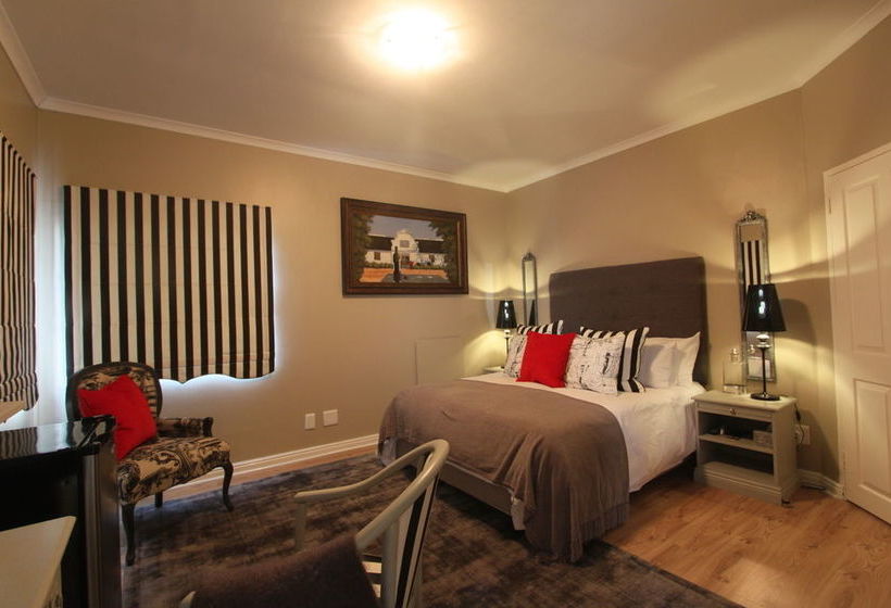 Pension Sunset Beach Lodge & Spa 4