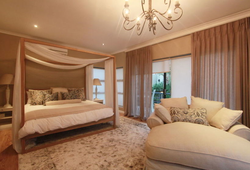 Pension Sunset Beach Lodge & Spa 7