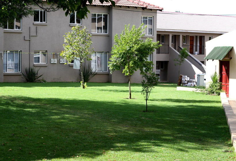 Pensión Airport Lodge Guest House Gauteng