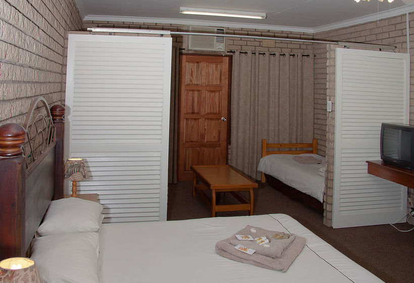 Bed and Breakfast St. Lucia Safari Lodge 12