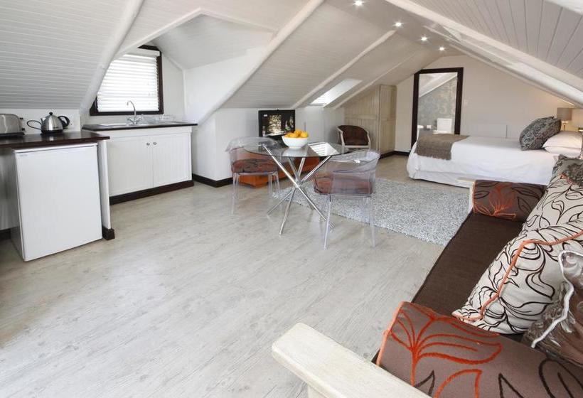 Pension The Potting Shed Guest House 6