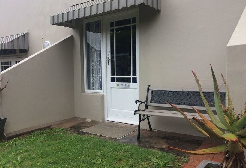 Pension 30 On Oatlands Road 10