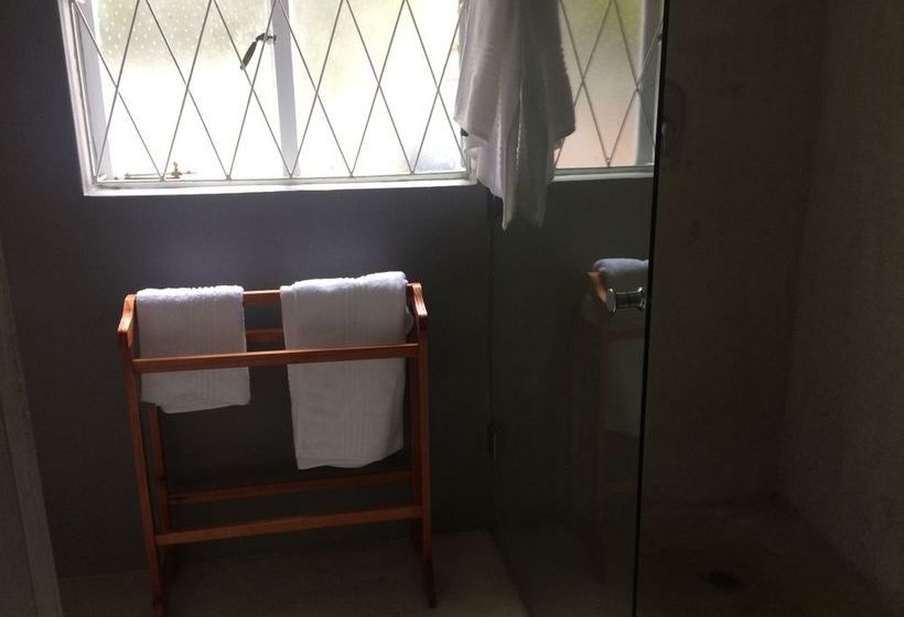 Pension 30 On Oatlands Road 13