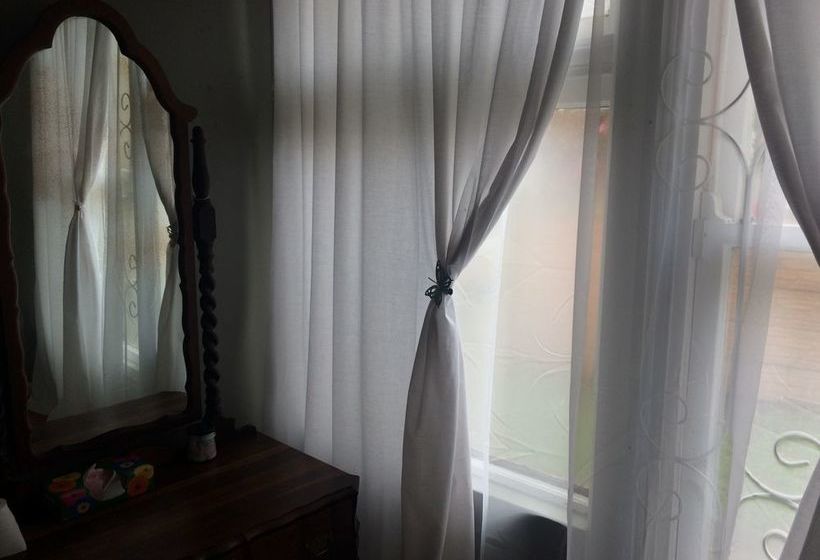 Pension 30 On Oatlands Road 5