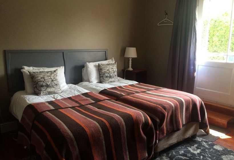 Pension 30 On Oatlands Road 7