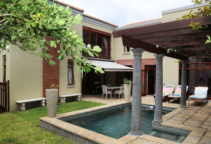 Pension Harbour Vue Guesthouse 10