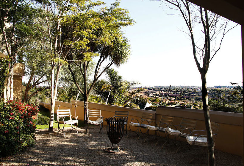 Pension Opikopi Guest House 15