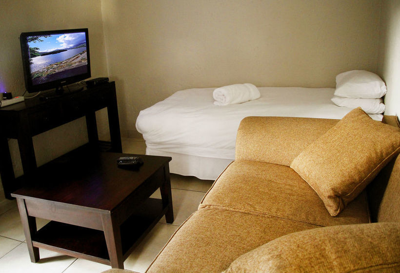 Pension Opikopi Guest House 5