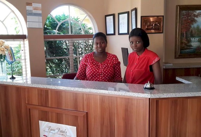 Pension Rose Petals Guest House 2