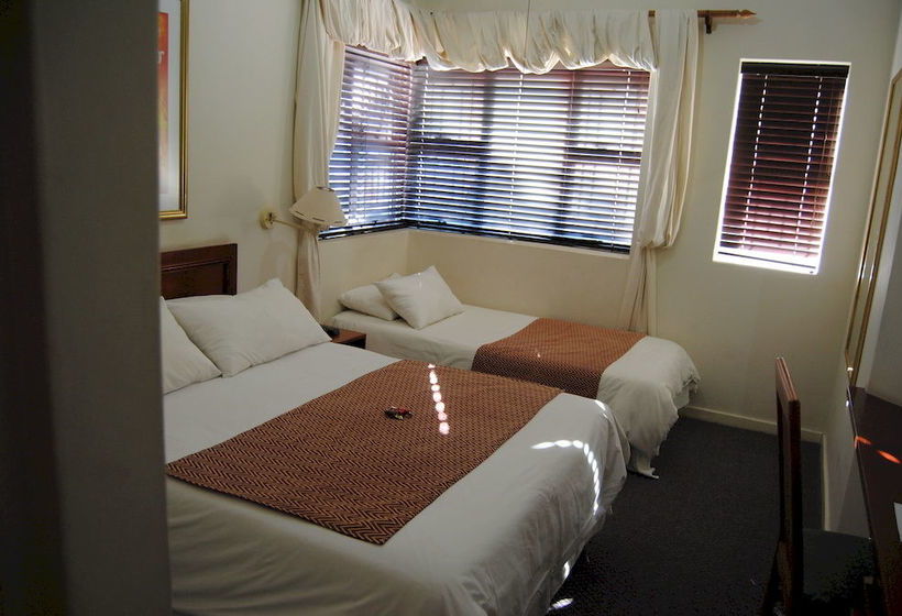 Pension Broadway Guesthouse 2