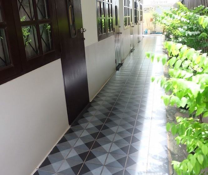 Hotel Grandparent's Home 12