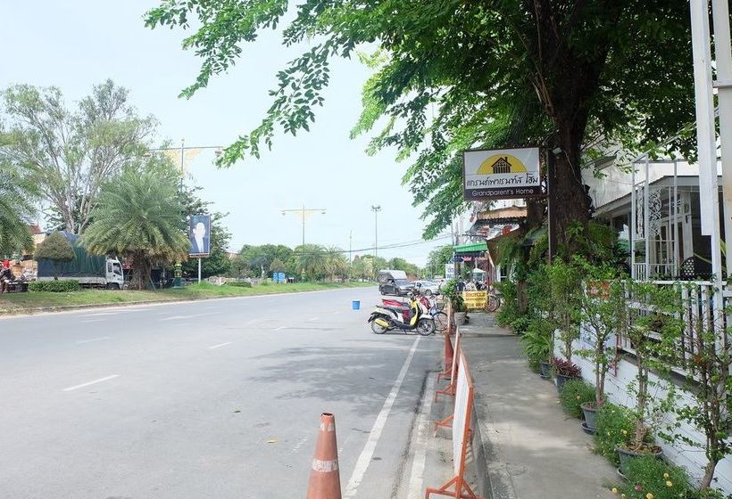 Hotel Grandparent's Home 15