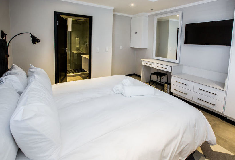 Max Executive Apartments 10