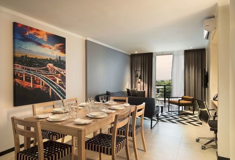 Max Executive Apartments 15