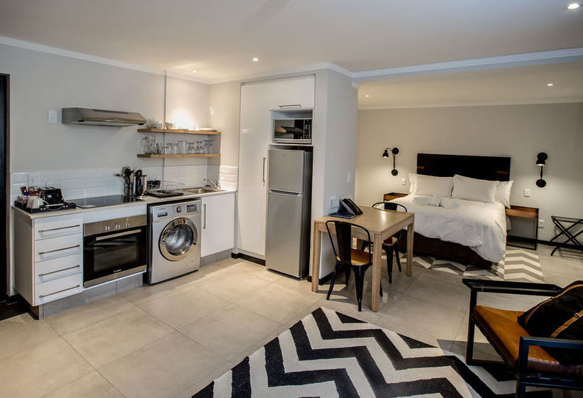 Max Executive Apartments 18