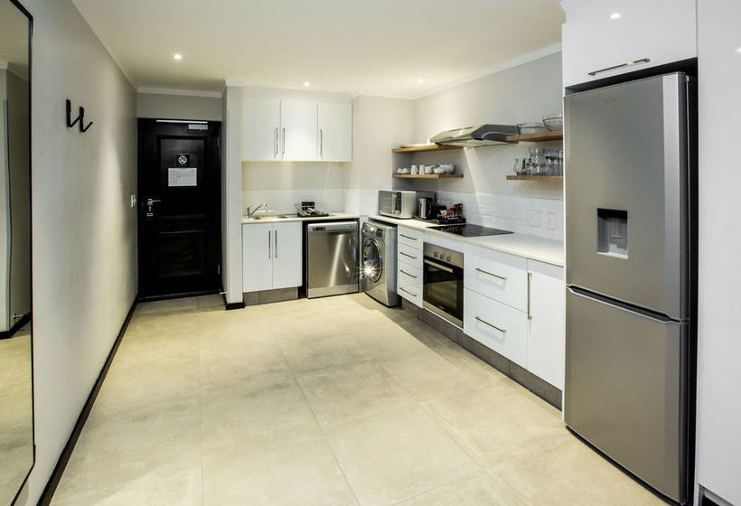 Max Executive Apartments 19