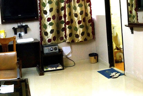 Hotel Shiraz Continental 1